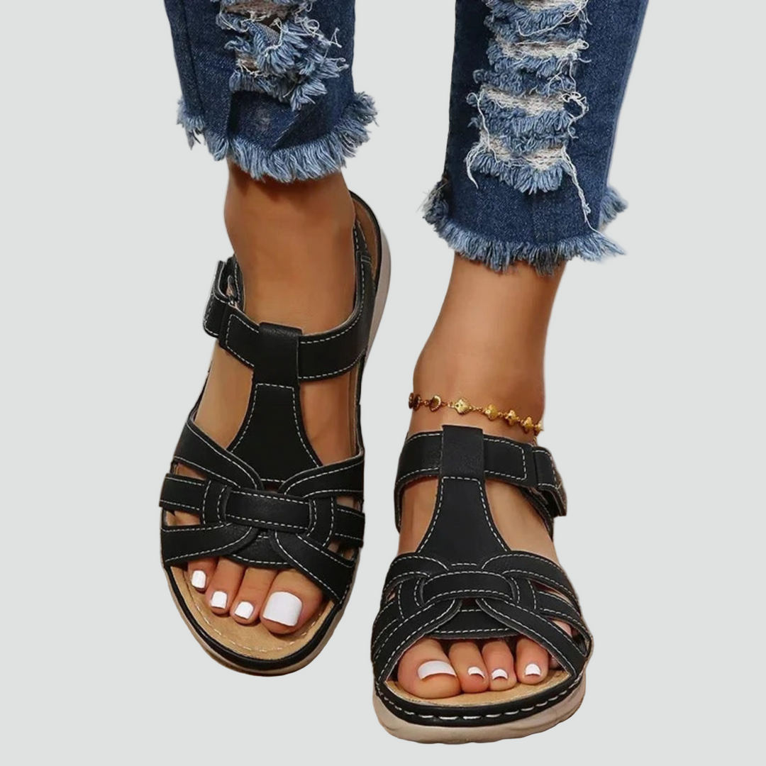 Orthopedic women's sandals, adjustable for daily wear, promoting foot comfort & health.