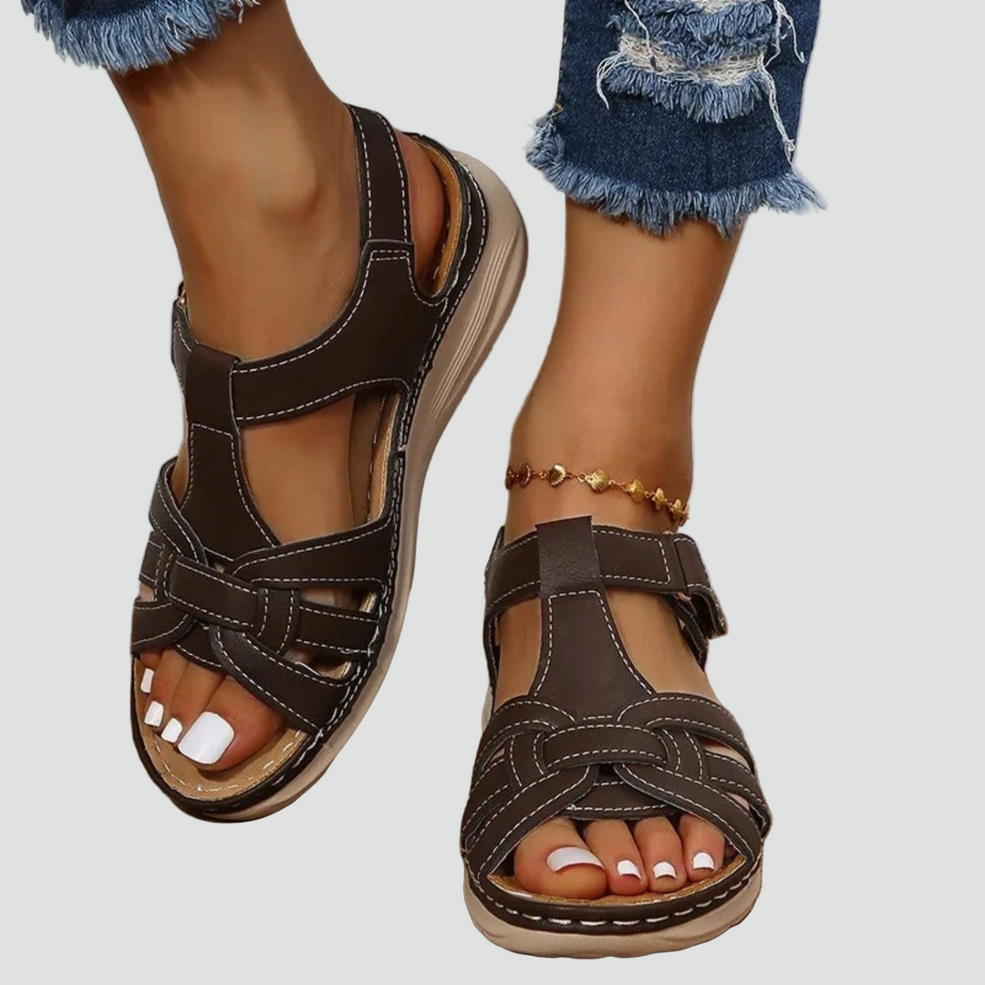 All-day comfort women's sandals, orthopedic design with adjustable straps for perfect fit.