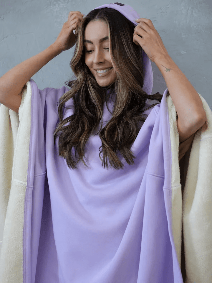 Super soft women's oversized hoodie, calming comfort for relaxing days.
