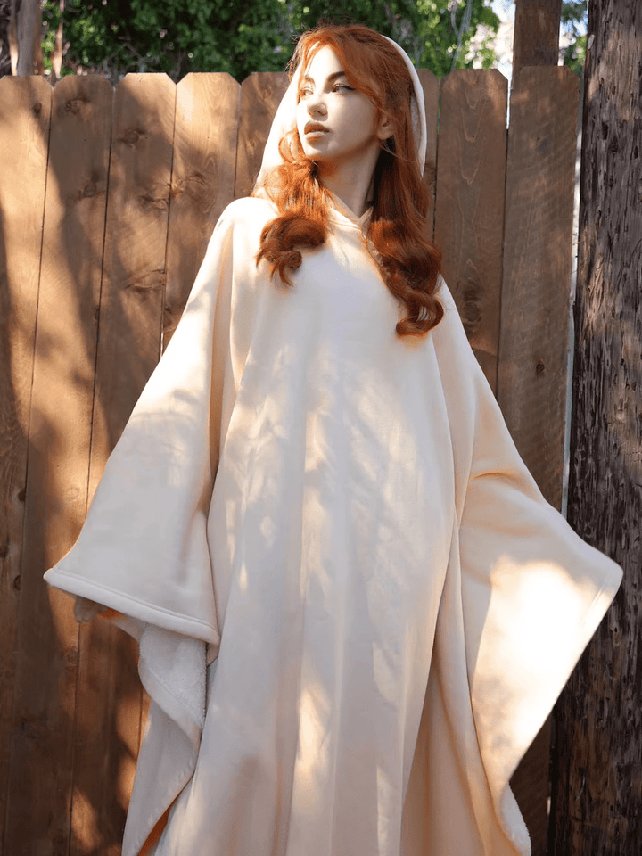 Modern women's oversized hoodie, ultimate comfort and stylish loungewear.