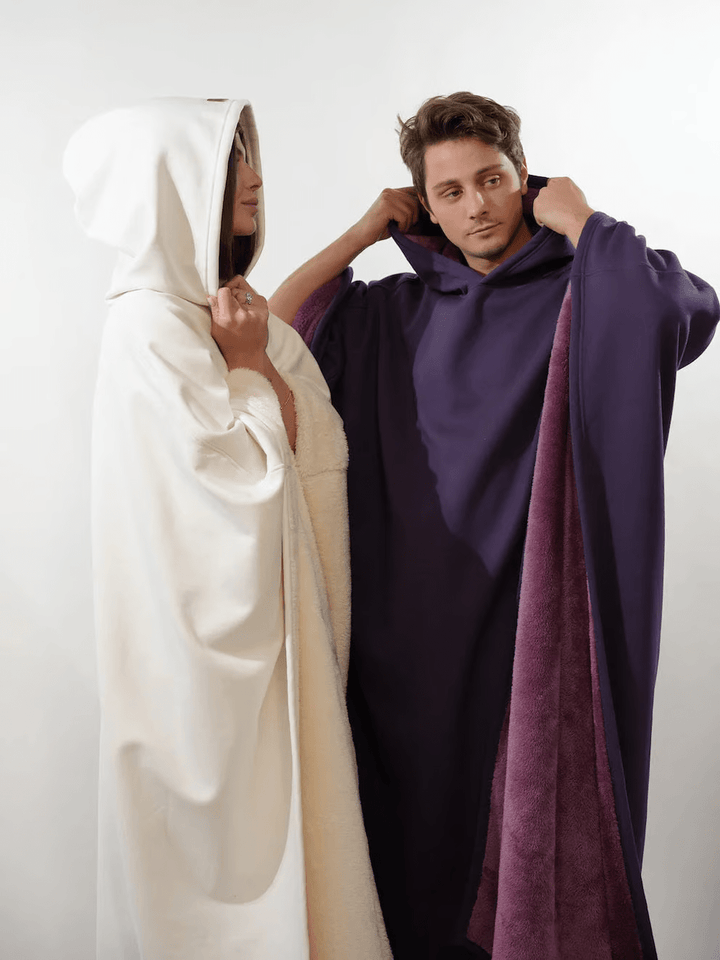 Layering women's oversized sweatshirt, ultimate comfort and stylish appeal.