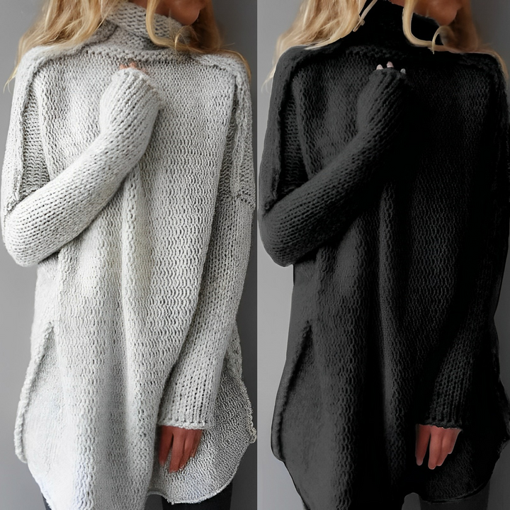 Women's oversized knit turtleneck sweater in a cozy, chunky knit, perfect for fall and winter fashion
