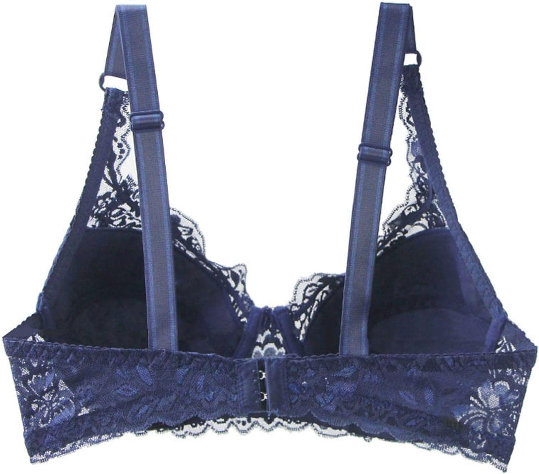 Women's plus-size lace push-up bra, comfortable, supportive, and stylish intimate wear with adjustable straps.