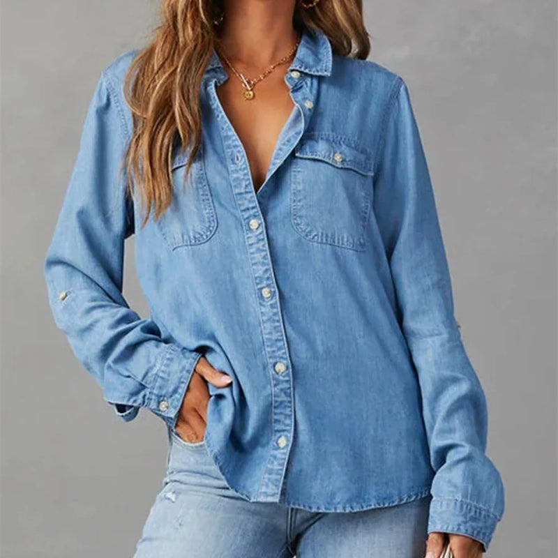 Casual women's long-sleeve denim shirt with front buttons, ideal for effortless style.