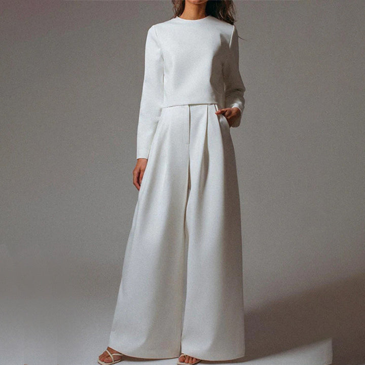 V-neck relaxed fit cropped top and wide leg trousers, women's stylish two-piece set