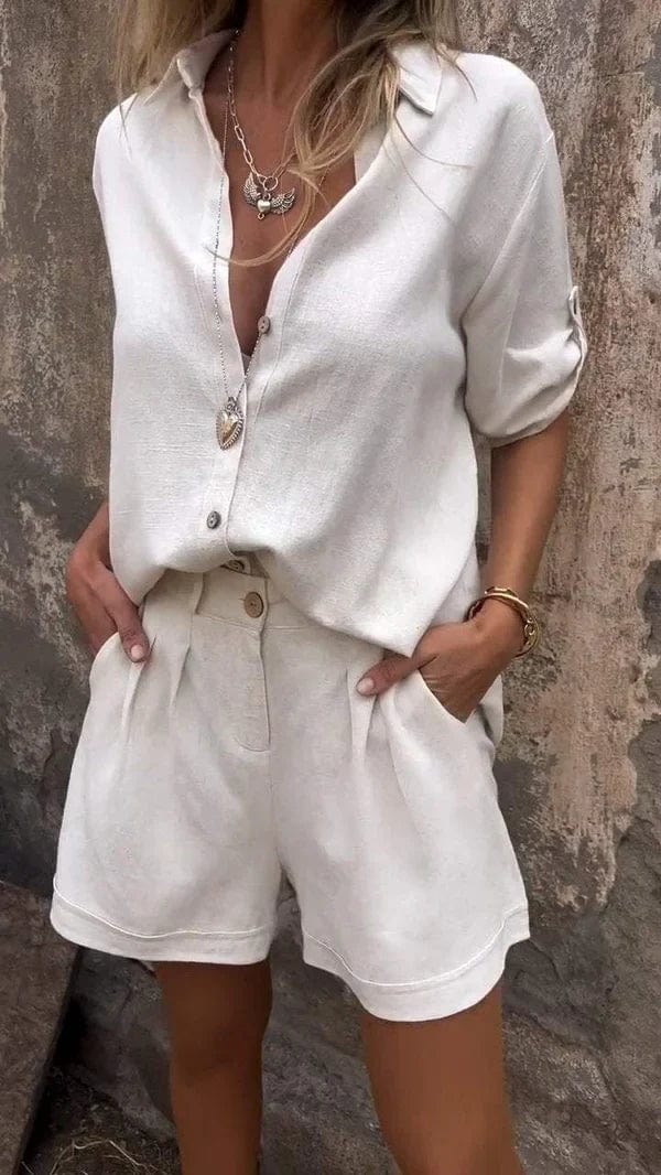 Effortless women's two-piece comfort set. Versatile for loungewear, casual outings & travel essentials.