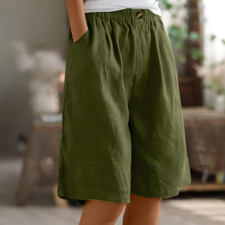 Effortless summer fashion: women's relaxed fit wide leg Bermuda shorts, ideal for everyday casual wear.