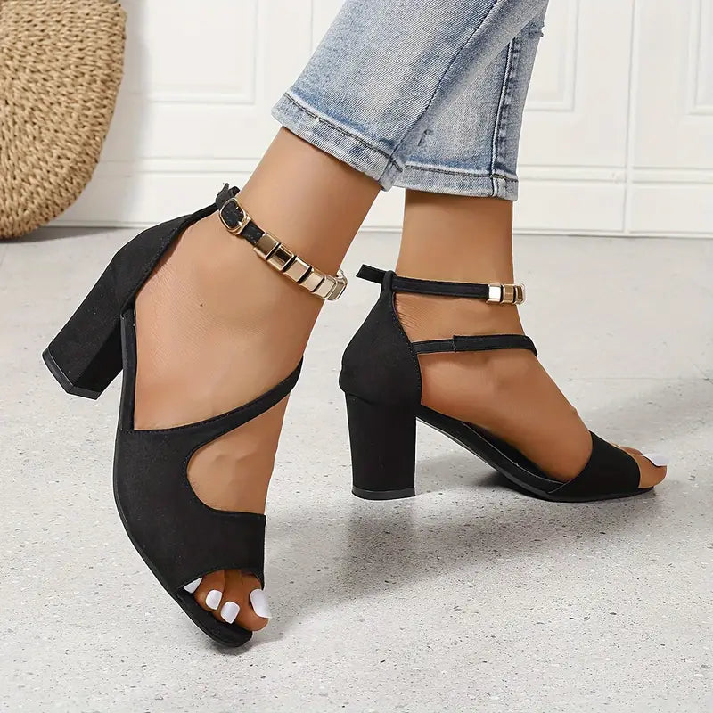 Classic women's retro chunky heel ankle strap sandals, perfect vintage footwear for summer elegance.