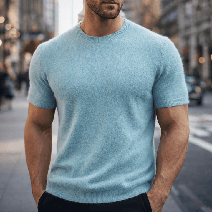 Casual women's everyday tee with a soft feel. Lightweight t-shirt, perfect for versatile spring outfits.