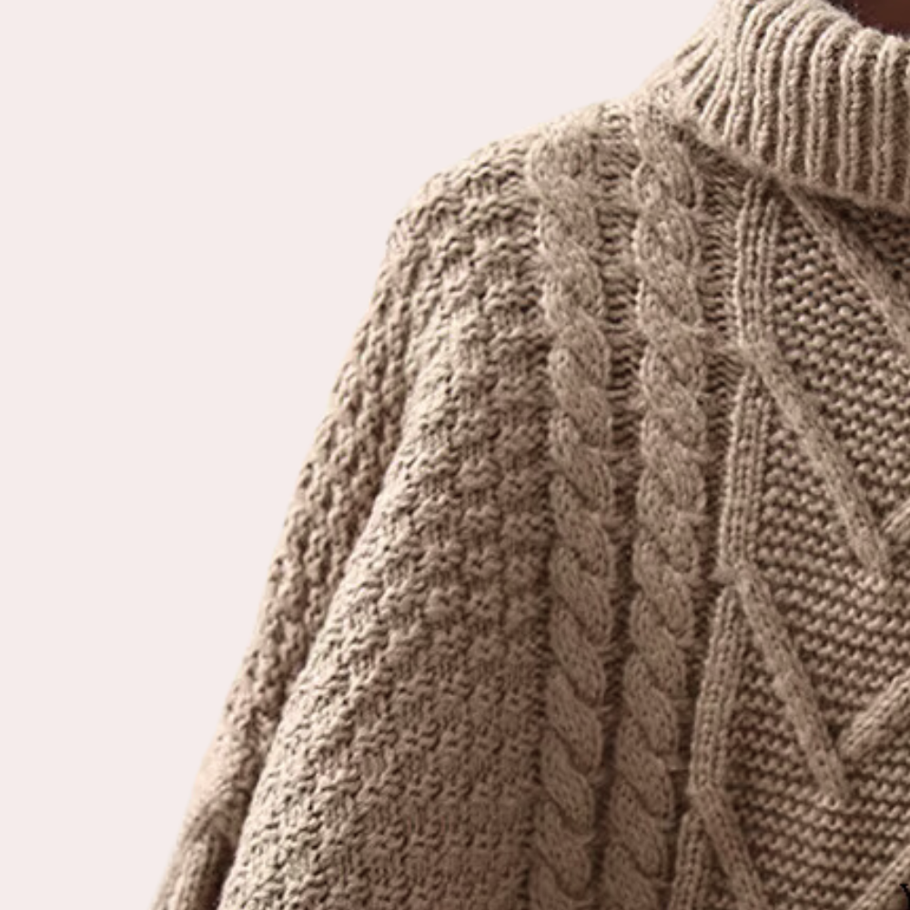 Comfortable women's turtleneck sweater. Soft knitted fabric, long sleeves, ideal for cozy and chic winter outfits.