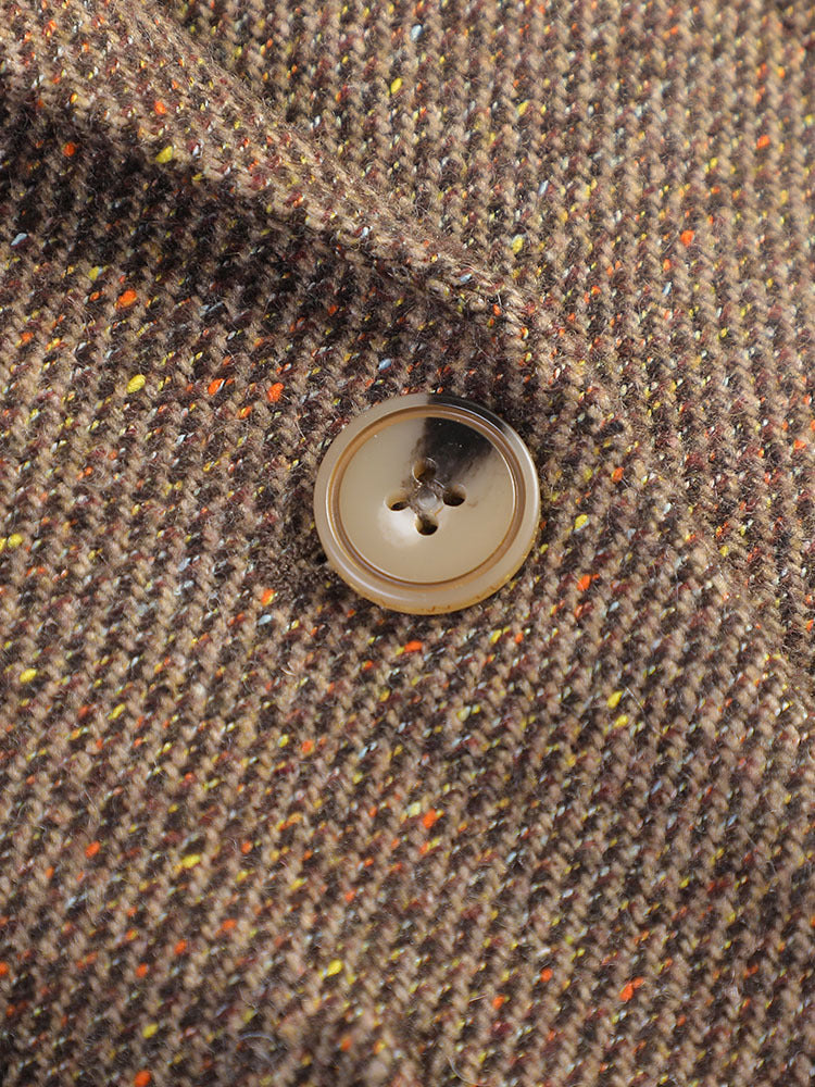 Fashionable women's grey cotton blazer, tailored fit, a staple for any business casual wardrobe