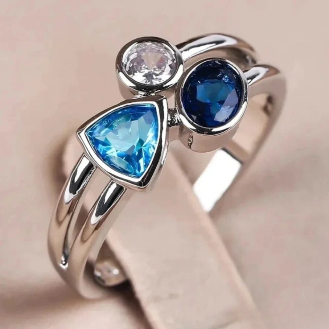 Women's timeless blue crystal statement ring, elegant fashion jewelry, silver ring, perfect gift for her.