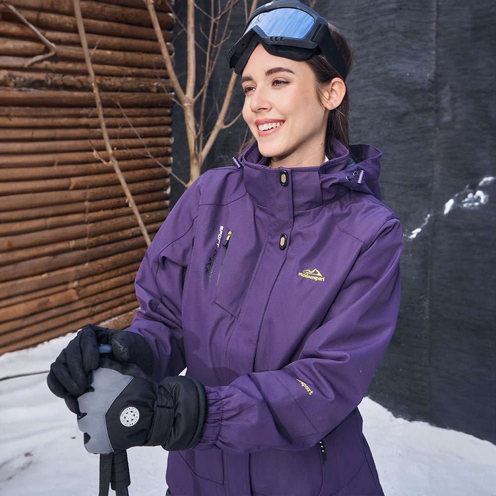 Detailed view of the cuffs with hook-and-loop fasteners on the Verona 3-in-1 waterproof jacket.