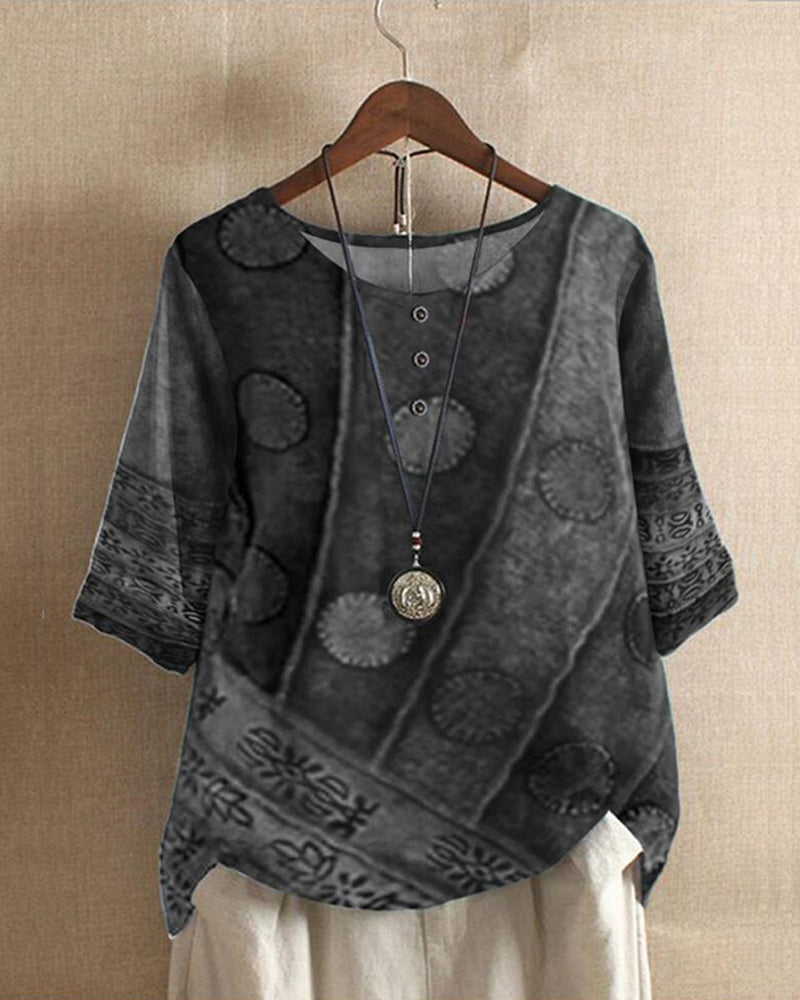 Stylish women's relaxed fit tunic blouse with vintage patchwork print, versatile for spring & autumn wear.