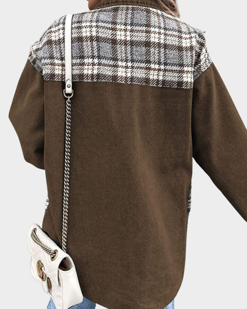 Fashionable women's chic denim outerwear, button-front, relaxed fit, ideal for versatile everyday styling.