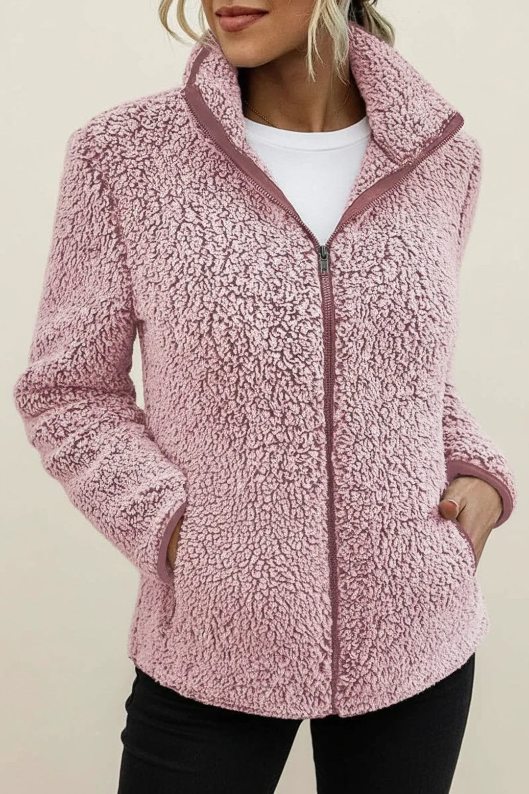 Warm women's plush winter coat, soft & cozy outerwear with a relaxed fit for ultimate comfort in cold weather.